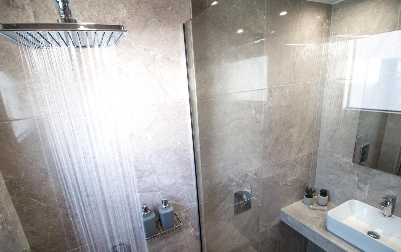 Aelia Seaside Luxury Suites Nea Karvali Exterior photo