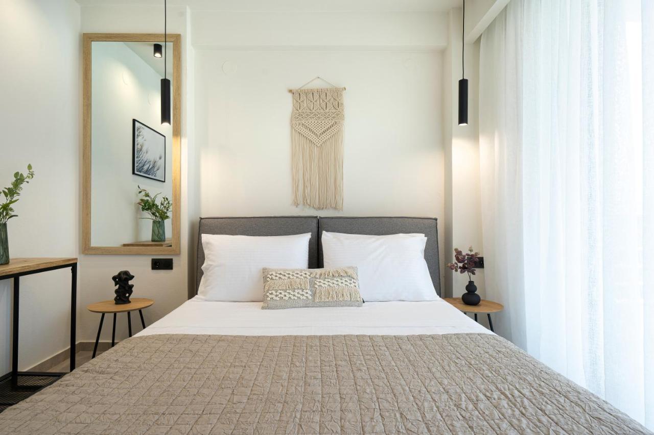 Aelia Seaside Luxury Suites Nea Karvali Exterior photo