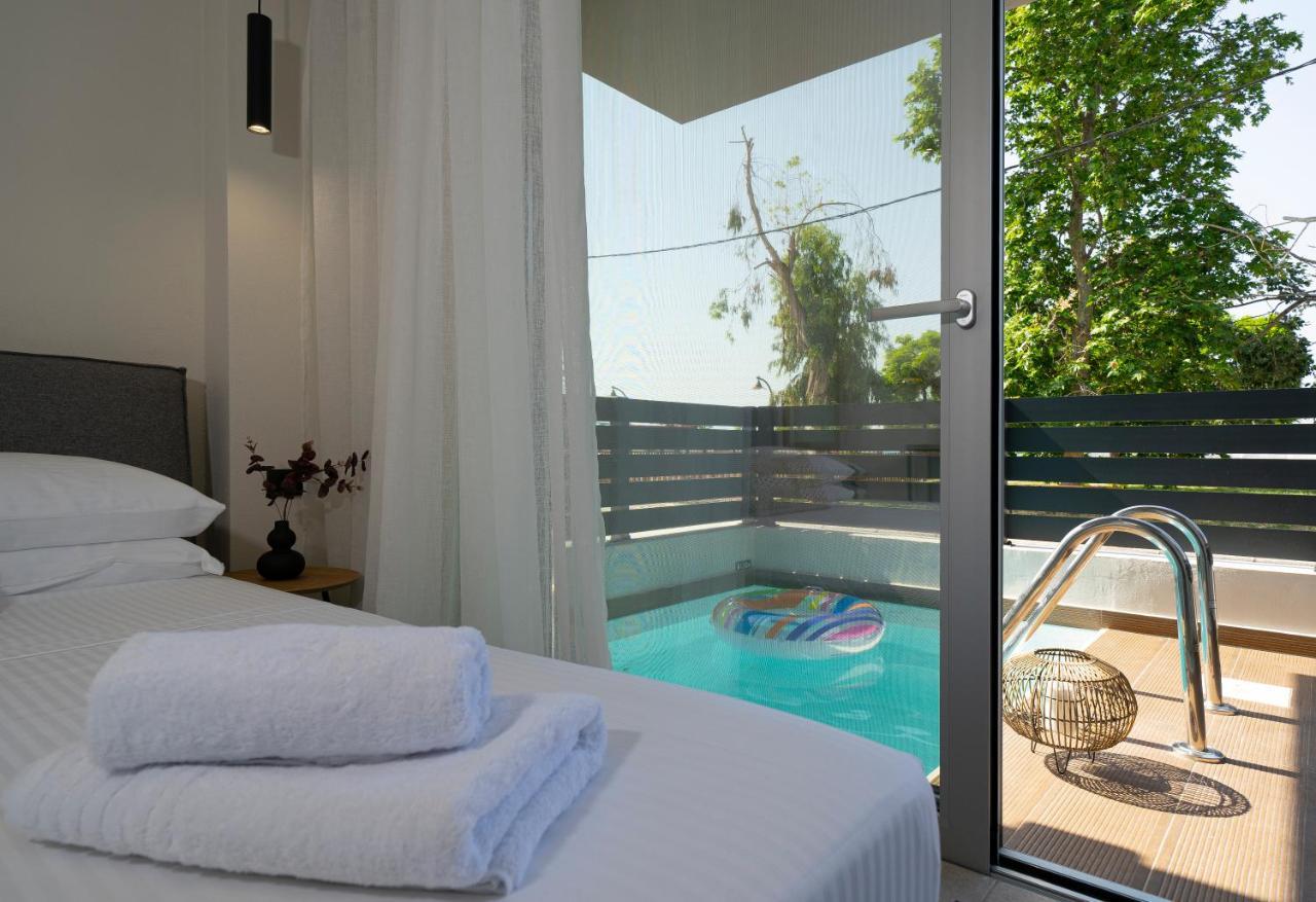 Aelia Seaside Luxury Suites Nea Karvali Exterior photo