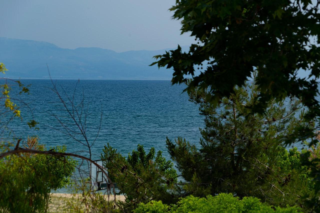 Aelia Seaside Luxury Suites Nea Karvali Exterior photo
